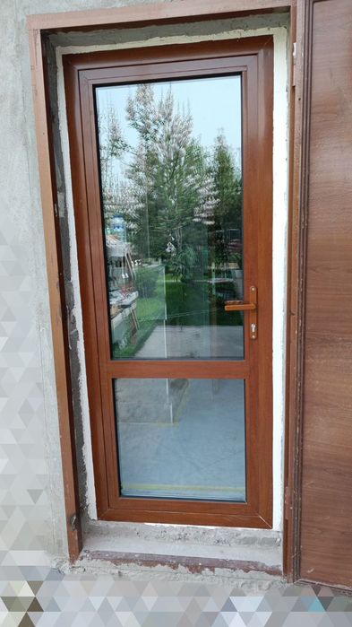 Денис.Двери и рамы ,алюминиевые и пластиковые!