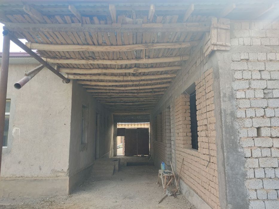 Срочно продается дом в Бостонлик тумани