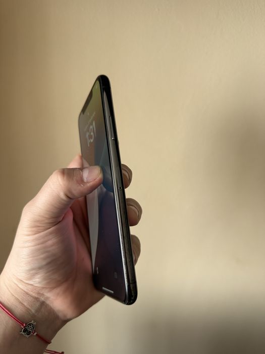 Iphone 11 pro max 93%