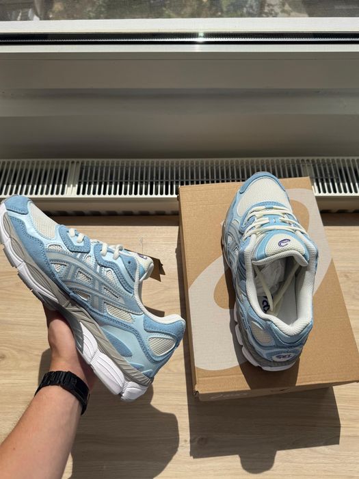 Asics nyc albastrii