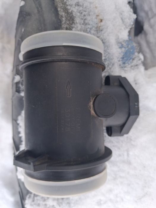 Продам датчик ДМРВ vw.