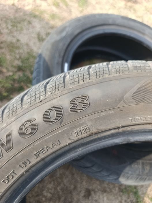 Продавам зимни гуми
