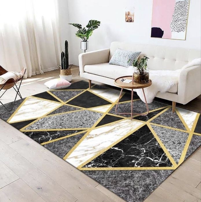 ковер для дома. Новый, стильный.