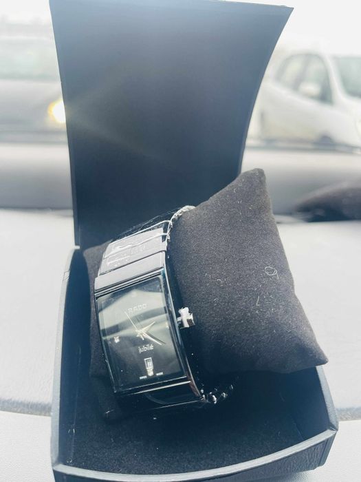 Чисто нов часовник