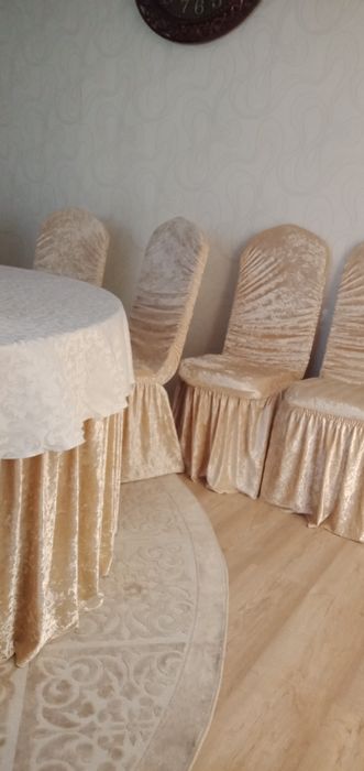 Круглый стол на 15 персон