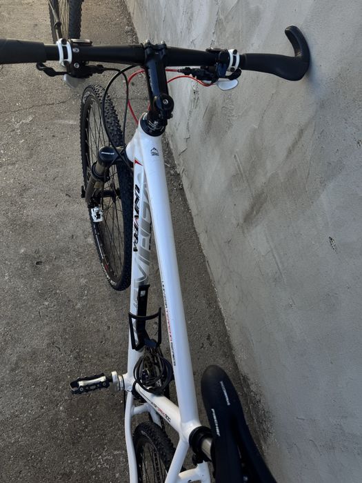 Bicicletă Univega Terreno Series - Echipare Shimano Deore XT, Frâne Hidraulice Avid
