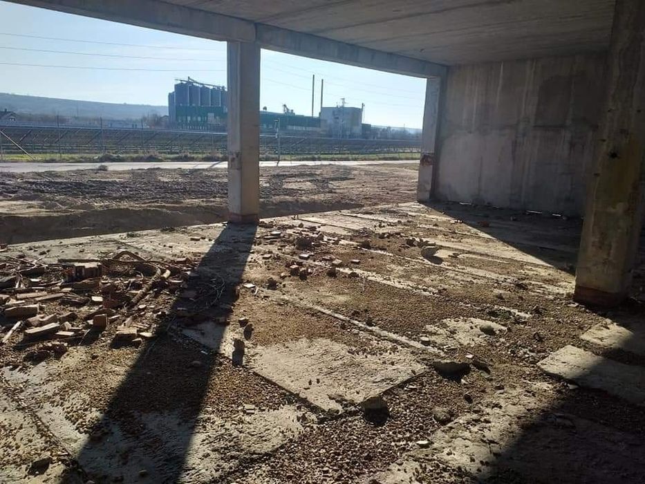 Продава се Промишлена сграда в Силистра, Север - 3000 кв.м за 49 €/кв.м - Снимка #3