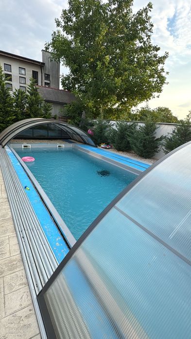 Servicii Profesionale Piscine: Construcție, Mentenanță și Montaj Liner