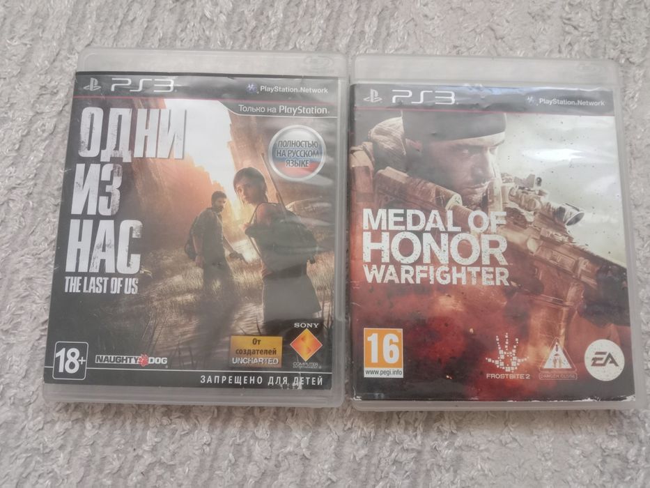 Пс3 Слим 2 джойстика и 4 игр