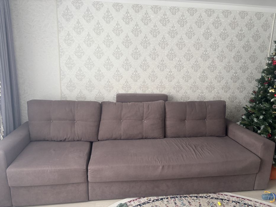 Продам диван в нормальном состоянии