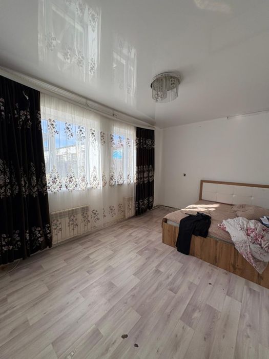 Продаётся два дома на одном участке