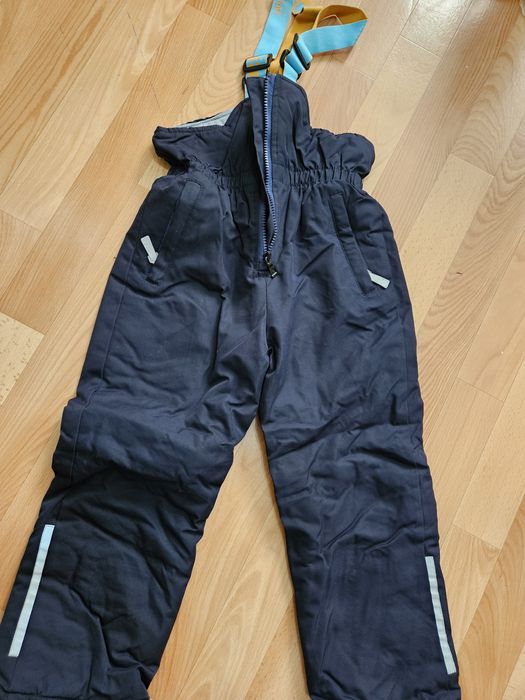 Продам костюмы на девочку