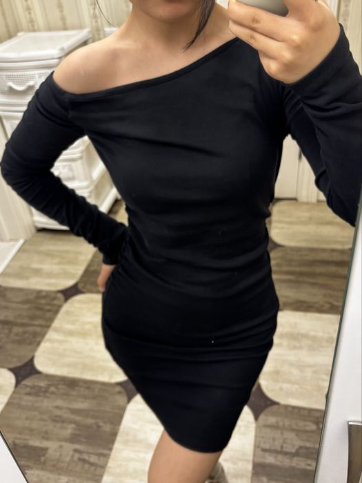 Черное платье ZARA