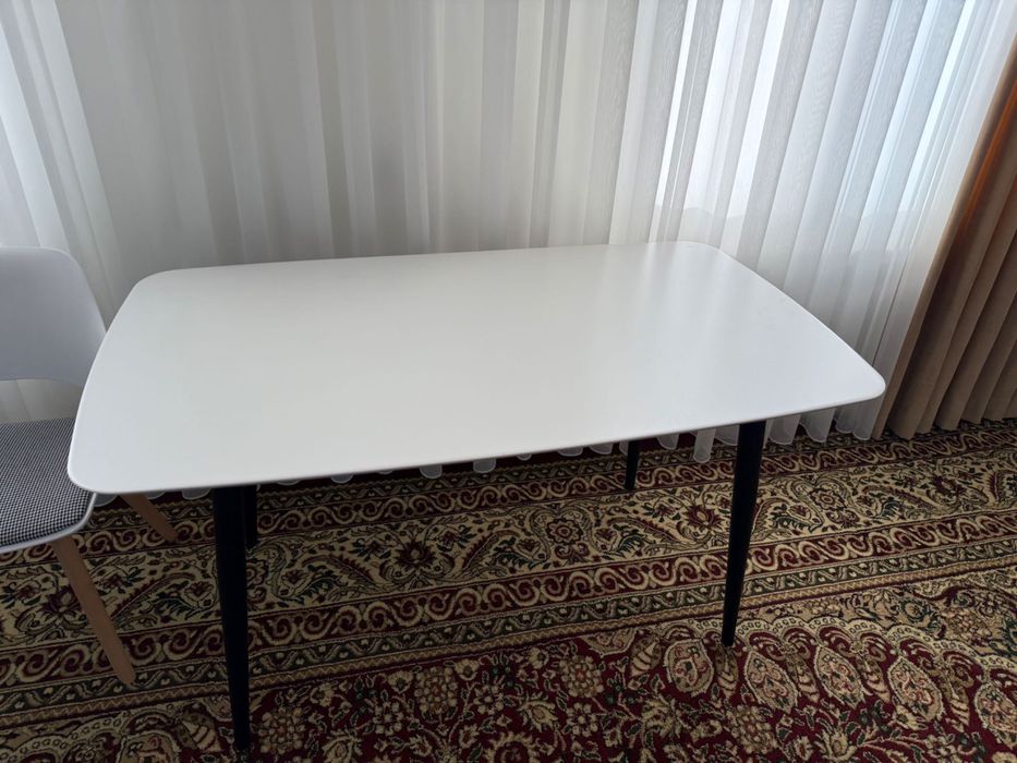 Aiko stol stul sotiladi