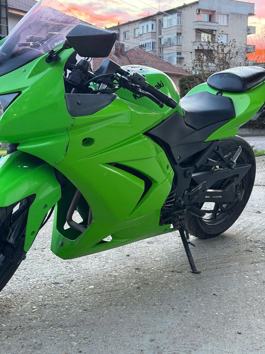 kawasaki ninja 250R