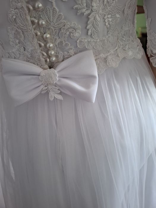 Rochie de mireasă foarte decentă