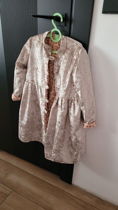 Шапан қыз балаға