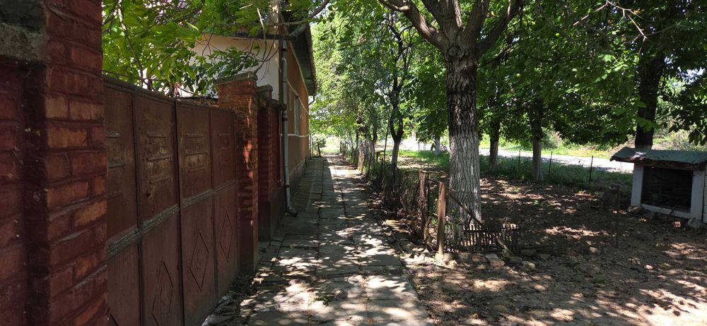 De vânzare casă în Gurba - Teren 1430mp