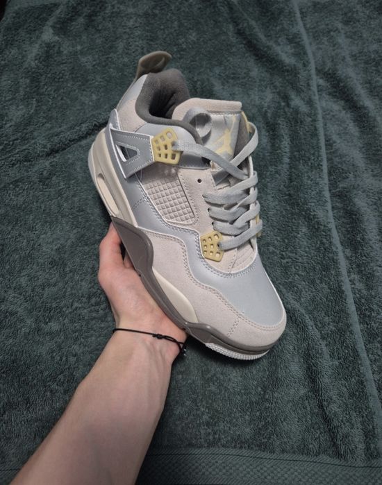 Air Jordan 4 Retro SE Craft Photon