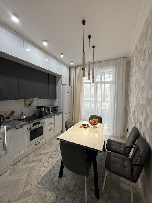 Продам 4-ком квартиру