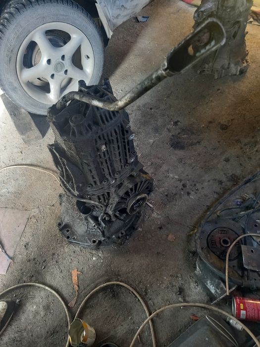 Продам каробку ауди В3
