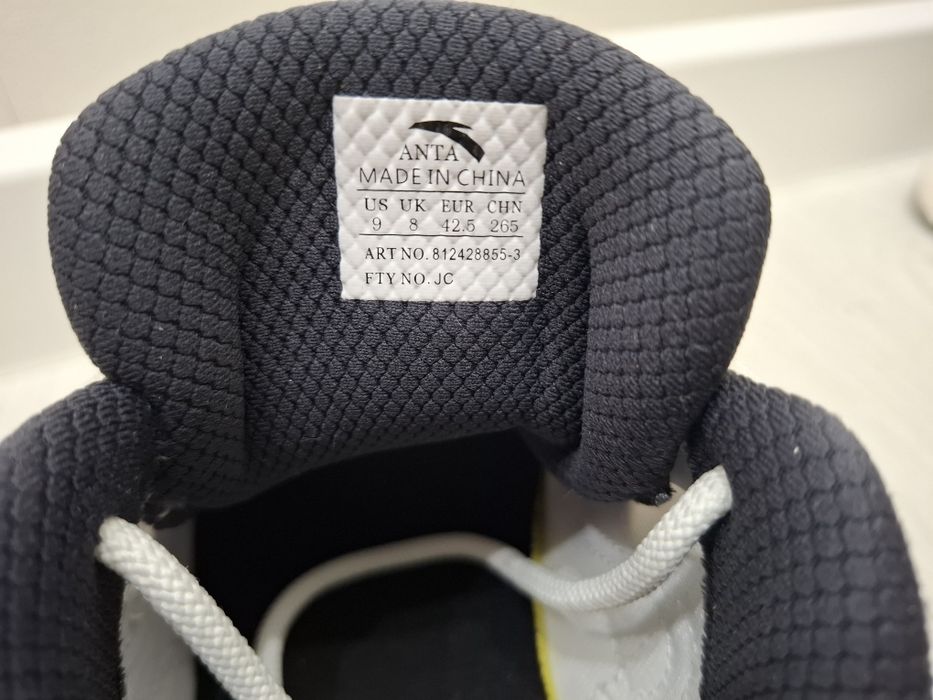 Кроссовки мужские продам