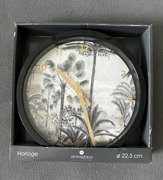 Часы настенные. ЛеруаМерлен. Новые.