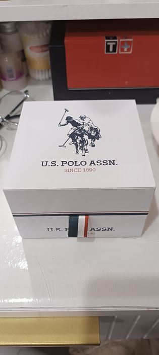 Продам часы парные