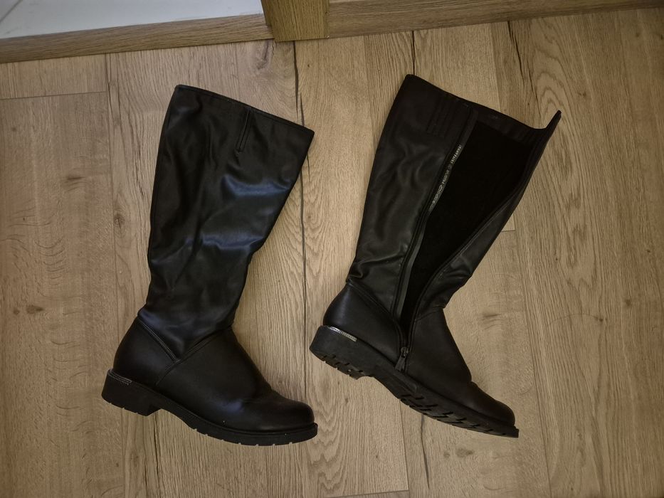 Обувки и ботуши на изгодна цена