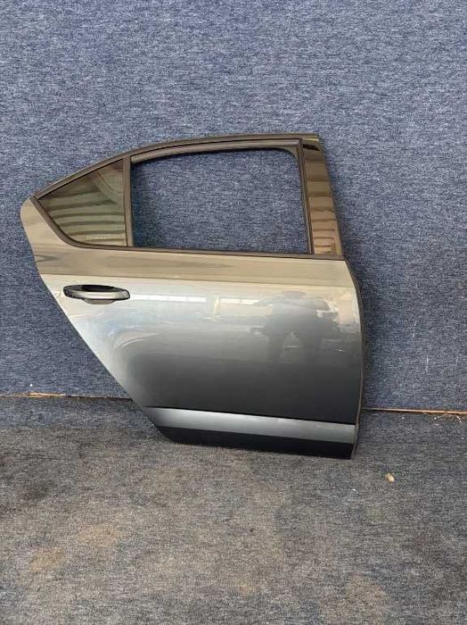 Skoda Octavia 3 hatchback Ușa stanga dreapta spate completă
