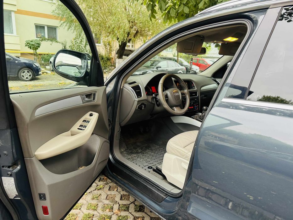 Audi Q5 2.0 diesel !!!