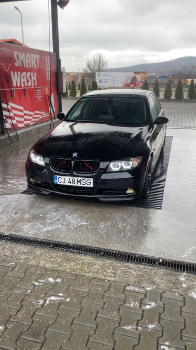 Vând Bmw E90 2.0 diesel sau schimb e92 +-diferența
