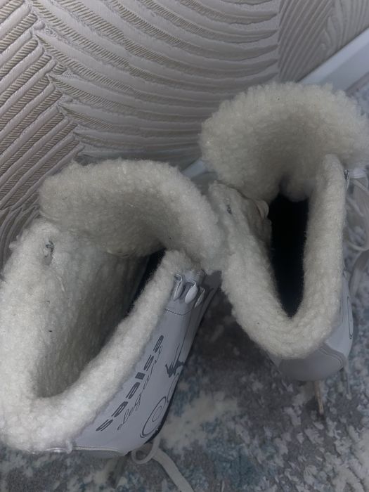 Коньки 35 размер !!!