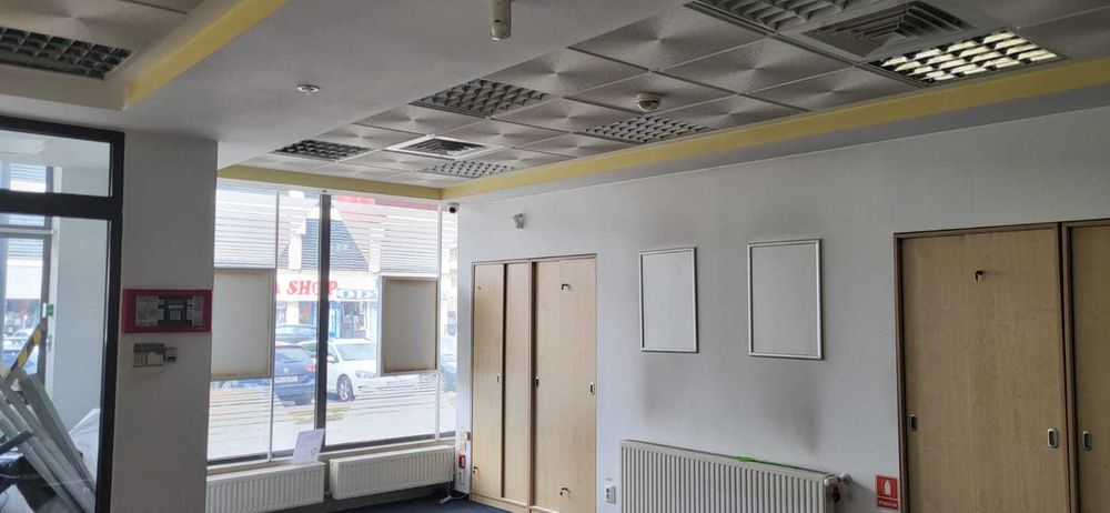 Inchiriem spatiu central pentru activitati comerciale in Blvd. Decebal