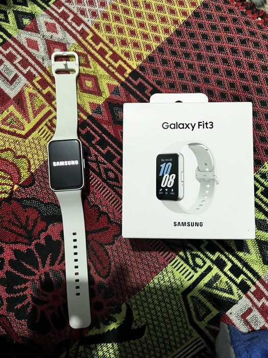 Galaxy fit 3 продам