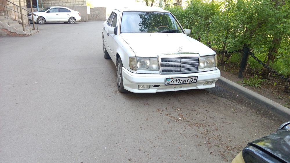 Продам  мерседес 124