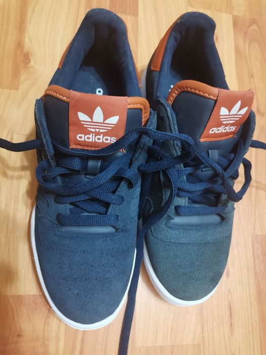 Adidas, marimea 38