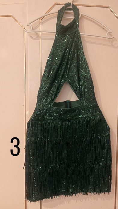 Продавам рокли и гащеризон