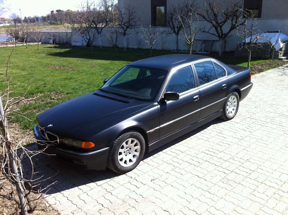 BMW Seria 7 Adus din germania,fara accident,baterie noua