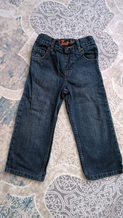 Продам детские джинсы