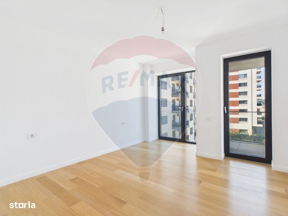 Apartament 4 camere + terasa 91 mp North Avenue