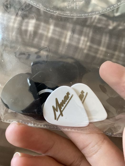 Гитара продам за 60к