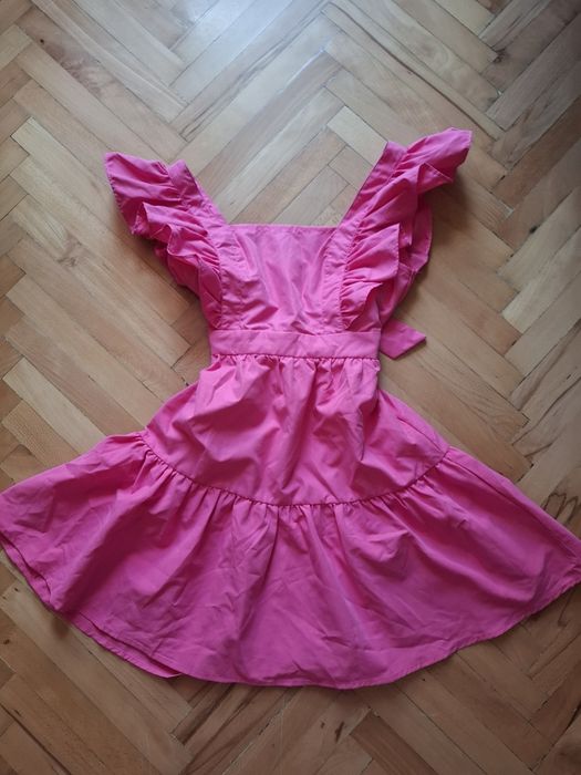 Лятна розова рокля