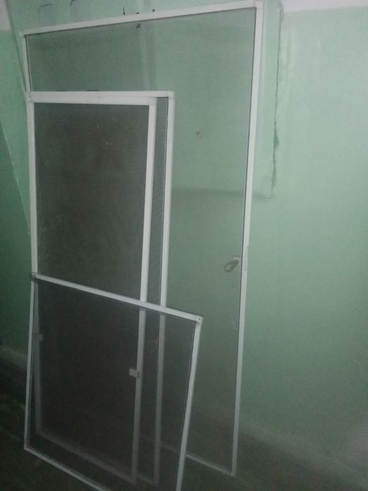 Москитные сетки б/у