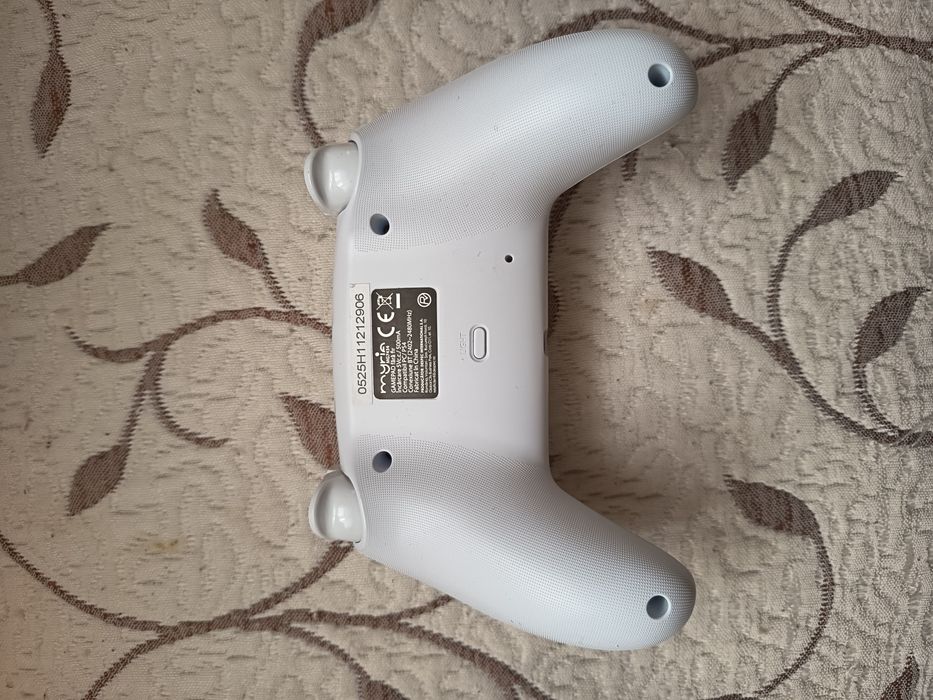 Vând controller myria . Că nou!!!