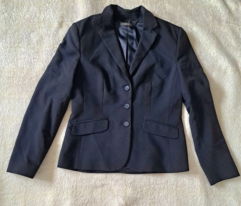 Vând sacou Esprit