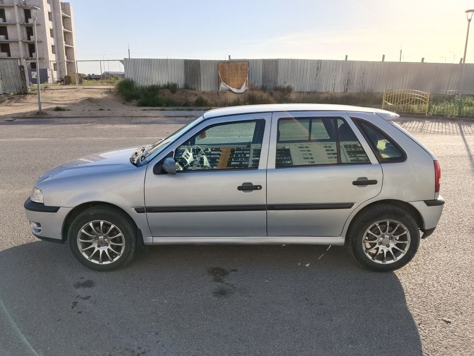 Volkswagen Gol 2004 1.8 мкпп