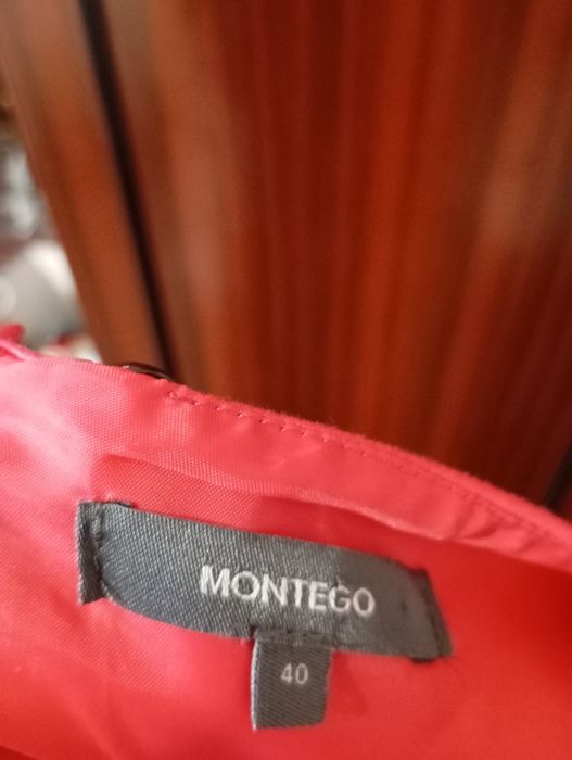 Дамска рокля малинен цвят