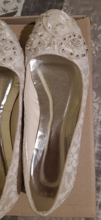 Balerini albi cu strasuri