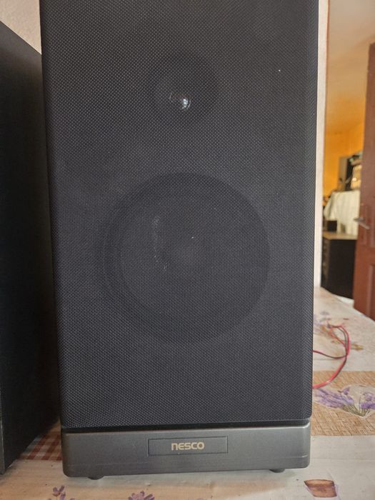 Vând set boxe Nesco